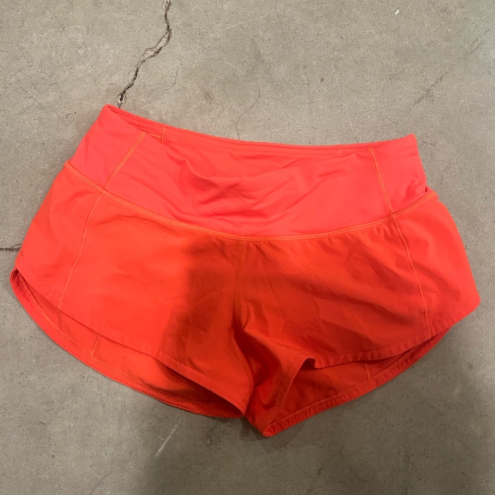 Lulu Speed Up 2.5 in Shorts